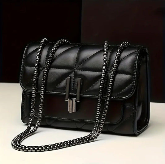 – Elegant Black Handbag